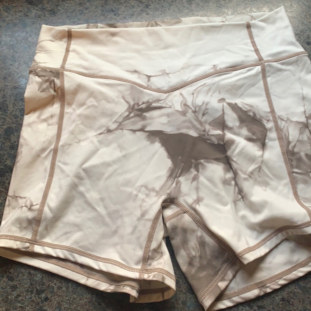 Balance cloud shorts